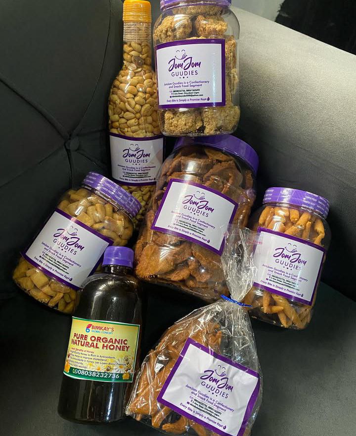 photo_5927142752557057114_y