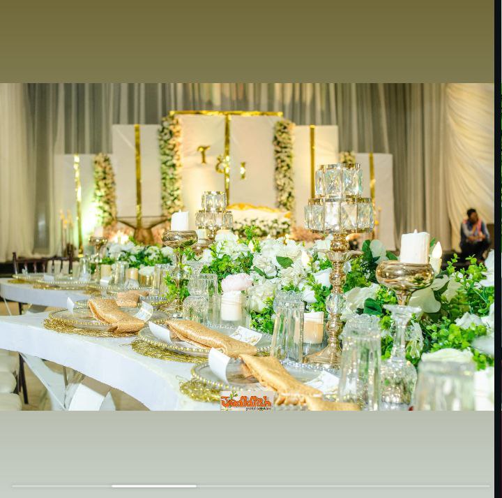 photo_5929532270497088949_x