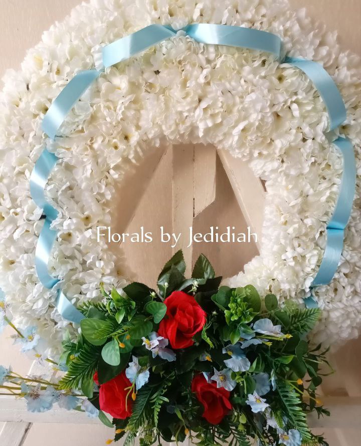 photo_5929532270497088956_y