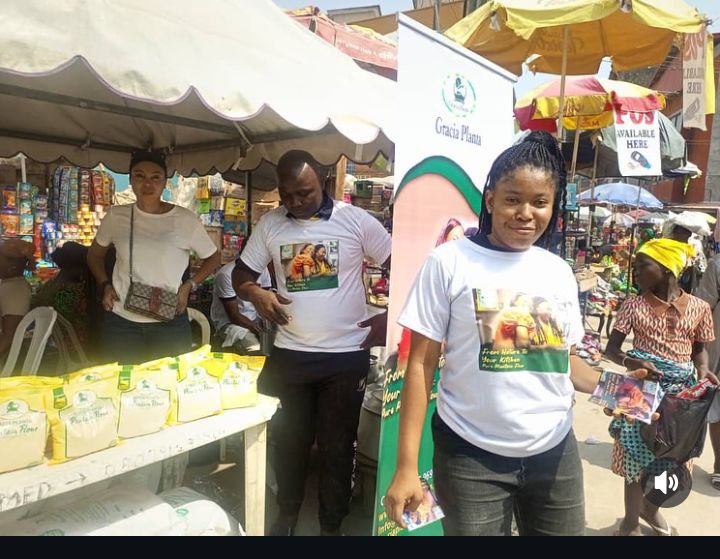 photo_5949619510417935252_x