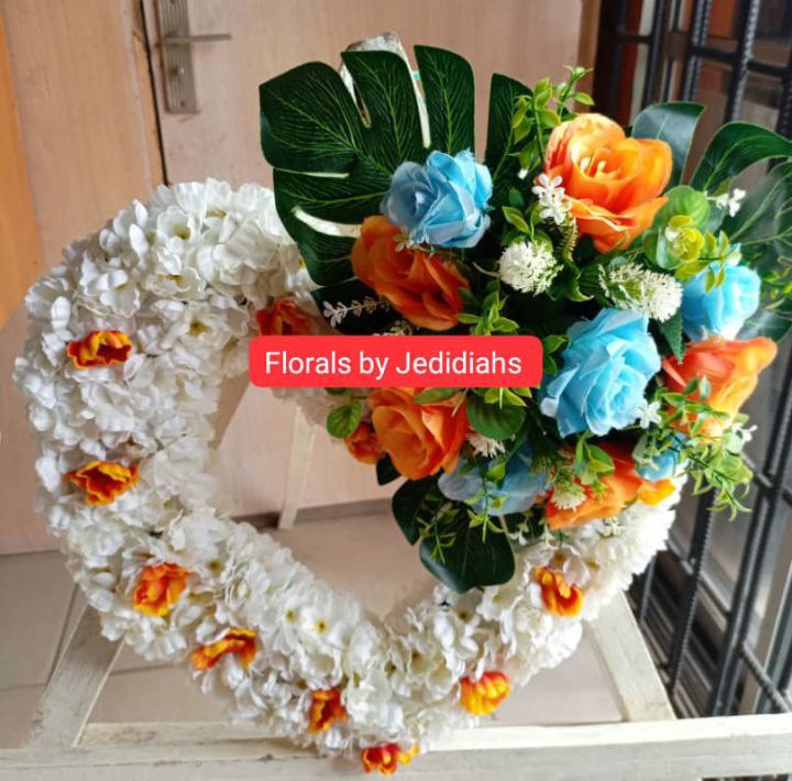 photo_5971901362662919130_x