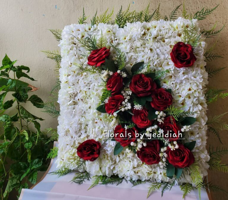 photo_5971901362662919133_y