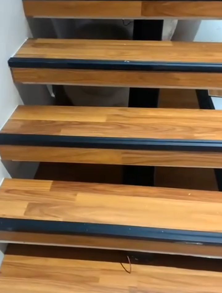 photo_6046178050342325541_y