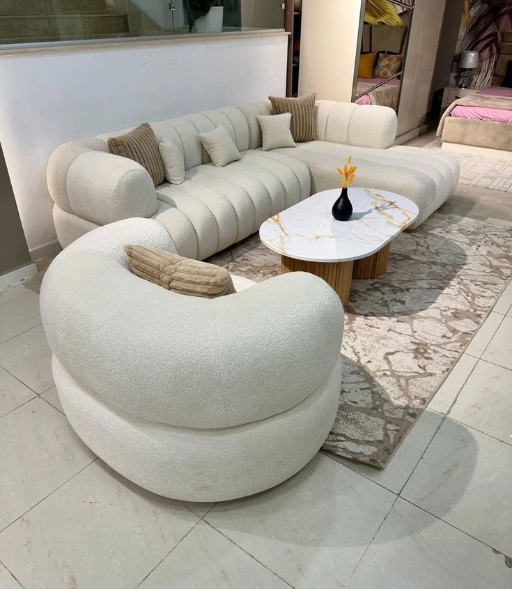 photo_5778240355282128676_y