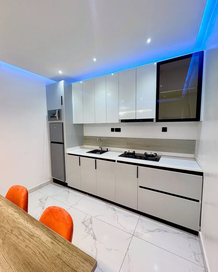 photo_5778240355282128677_y