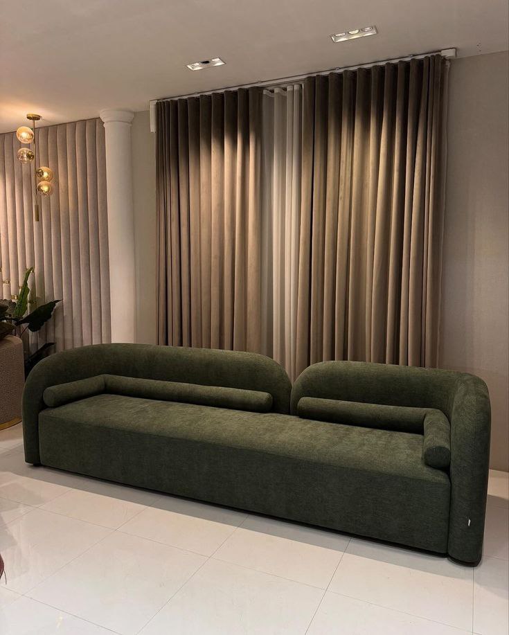 photo_5778240355282128686_y