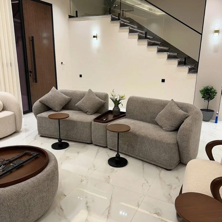 photo_5778240355282128690_x