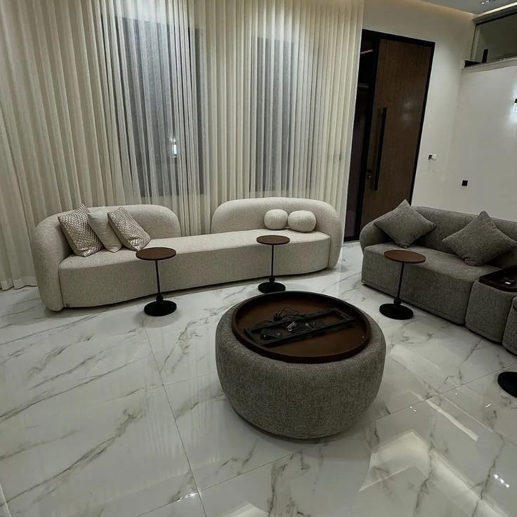 photo_5778240355282128693_x