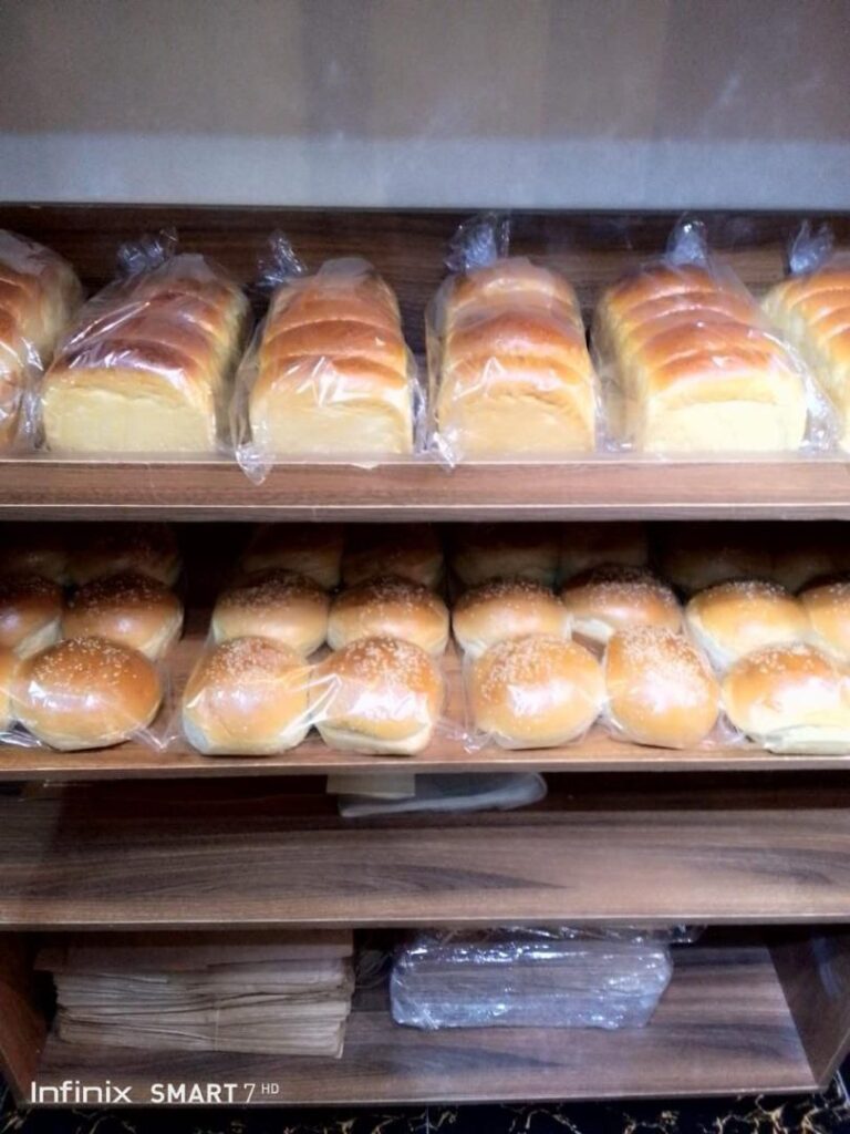 photo_5861842580893535494_y