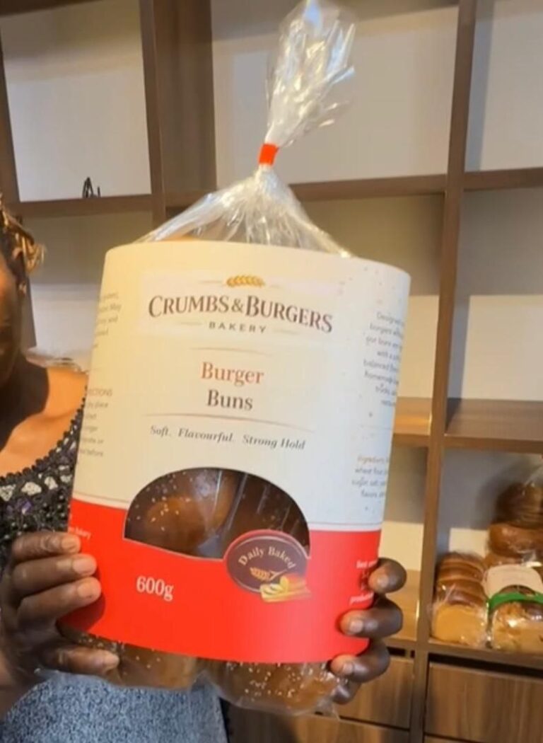 photo_5864094380707220860_y